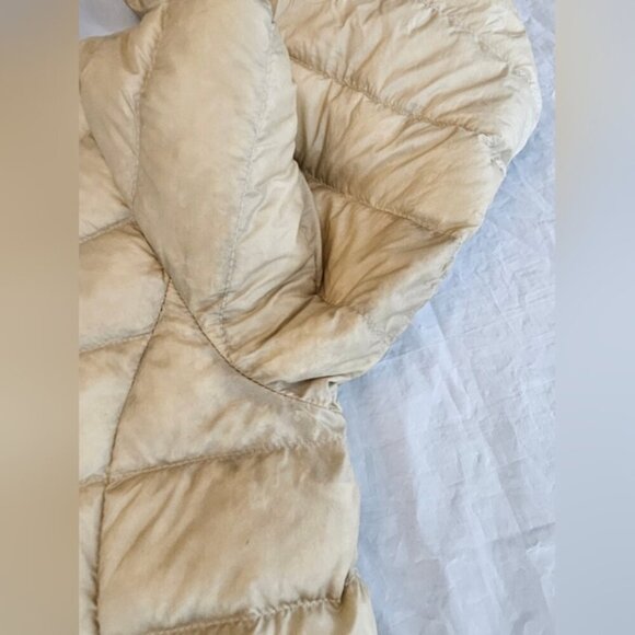 Aritzia TNA Botanie Little Puff Hoodie Jacket. Gray. Size Medium. - Picture 13 of 16